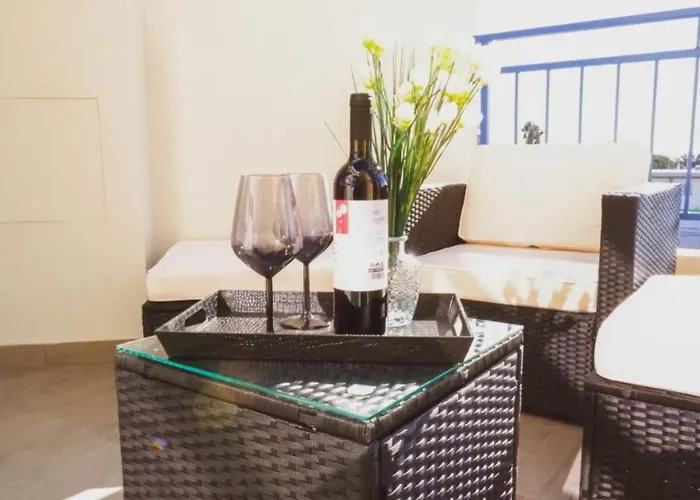 H&O Boulevard Breeze Apartment!