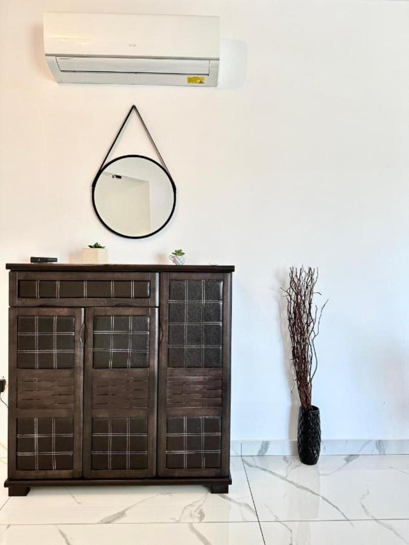 H&o Boulevard Breeze Apartment! * Pafos