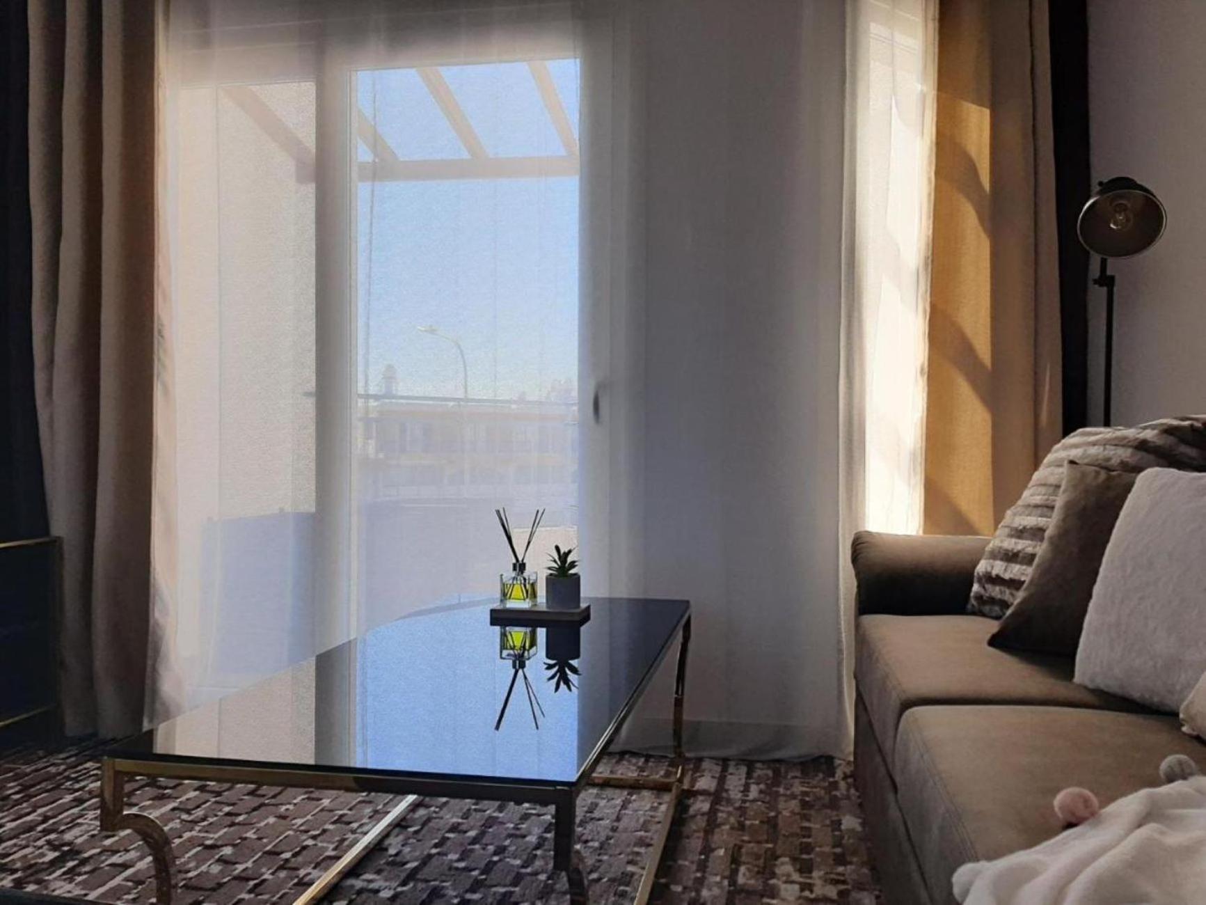 H&o Boulevard Breeze Apartment! Apartament *